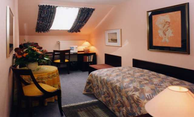 Hotel Capitole Geneva Bilik gambar